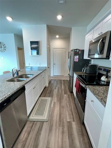 1725 Escondido Drive, Fort Worth, TX 76052