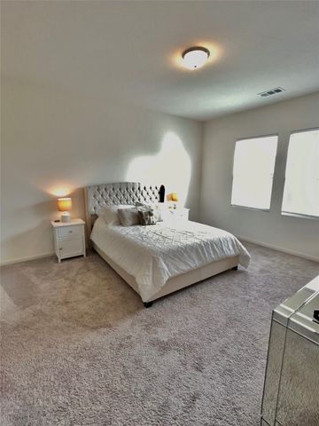 1725 Escondido Drive, Fort Worth, TX 76052