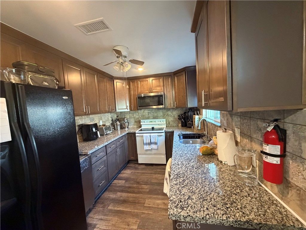 1602 N King A4, Santa Ana, CA 92706 — photo 4