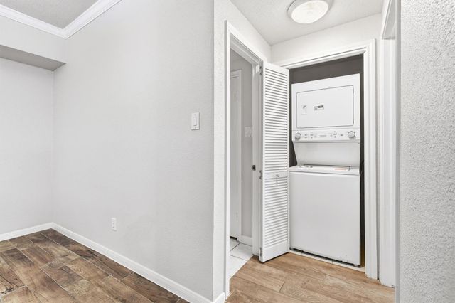 2255 Braeswood Park Drive 265, Houston, TX 77030