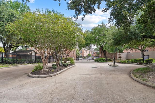 2255 Braeswood Park Drive 265, Houston, TX 77030