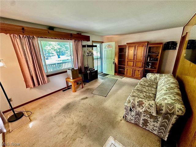1188 Meadowbrook Boulevard, Stow, OH 44224