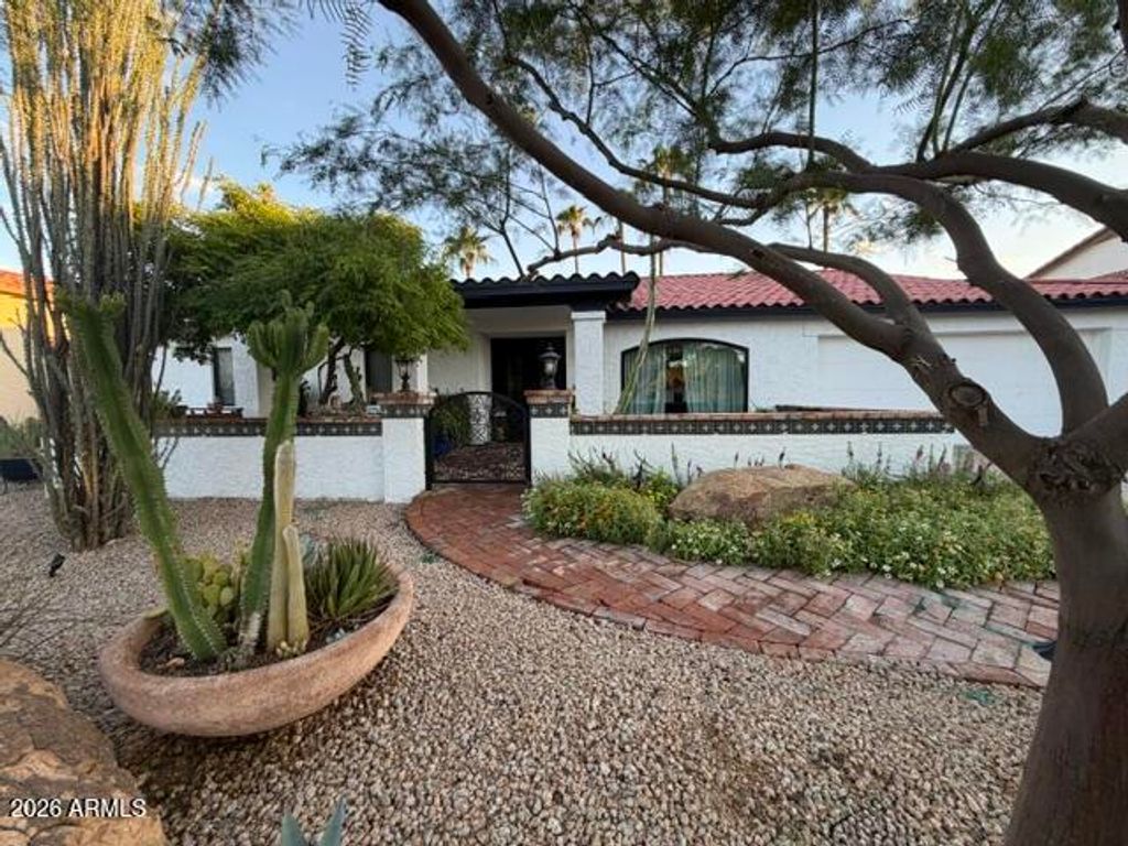 2309 E CORTEZ Street, Phoenix, AZ 85028 — photo 2