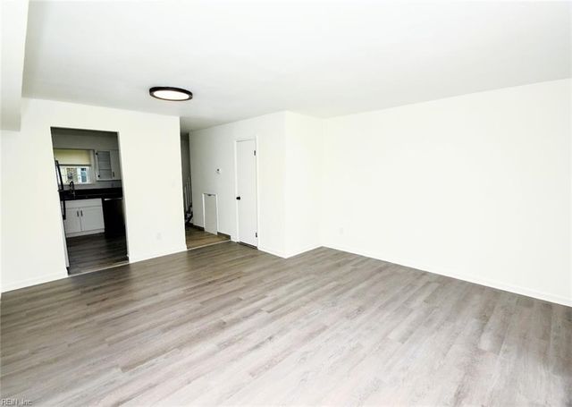 437 Barberton DR, Virginia Beach, VA 23451