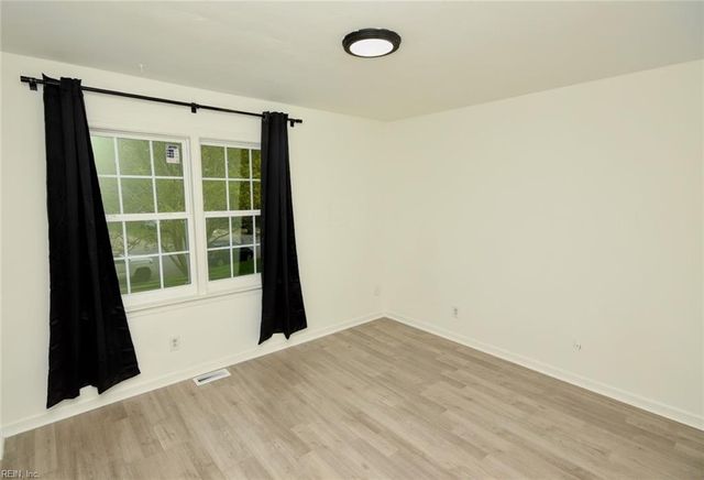 437 Barberton DR, Virginia Beach, VA 23451