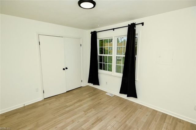 437 Barberton DR, Virginia Beach, VA 23451