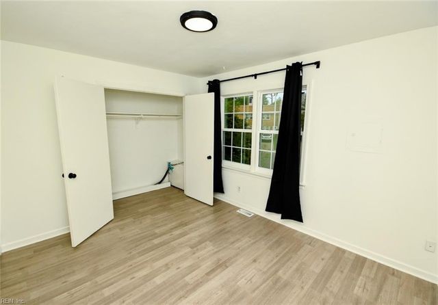 437 Barberton DR, Virginia Beach, VA 23451