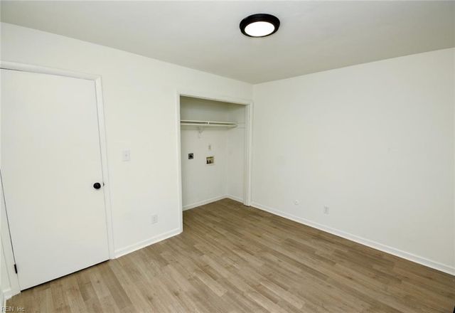 437 Barberton DR, Virginia Beach, VA 23451