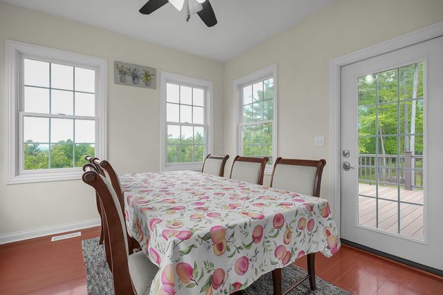 390 Laurel Oak Lane, Heath, OH 43056