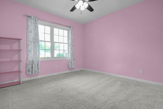 390 Laurel Oak Lane, Heath, OH 43056