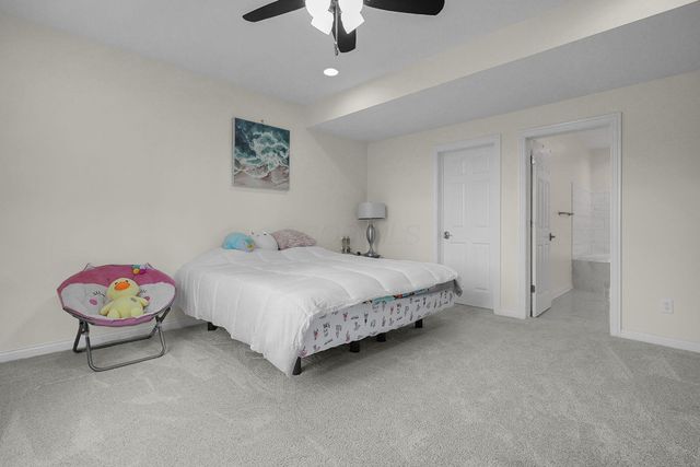 390 Laurel Oak Lane, Heath, OH 43056