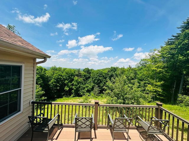 390 Laurel Oak Lane, Heath, OH 43056