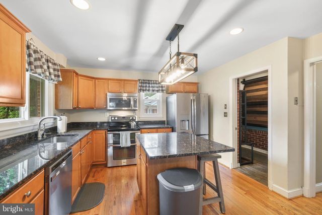 25223 OAK DR, Damascus, MD 20872