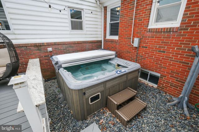 25223 OAK DR, Damascus, MD 20872