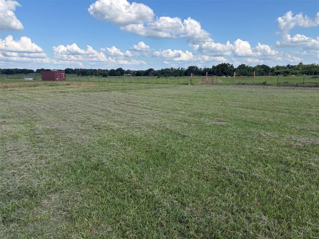 2884 Brooks Drive, Bedias, TX 77831