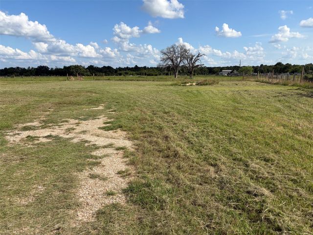 2884 Brooks Drive, Bedias, TX 77831