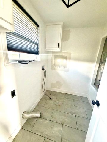2884 Brooks Drive, Bedias, TX 77831
