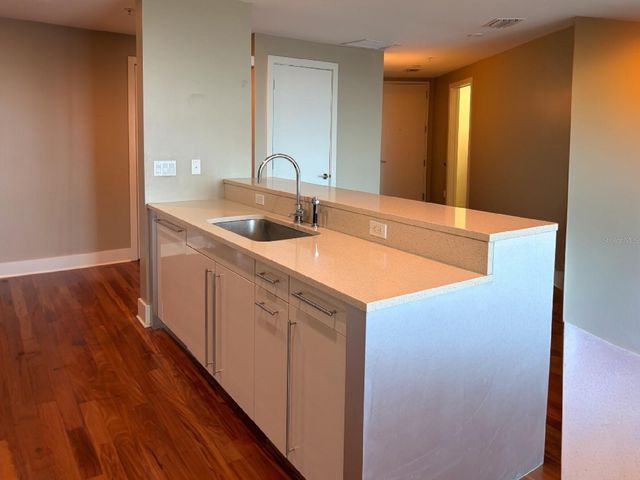 260 S OSCEOLA AVENUE 1005, Orlando, FL 32801