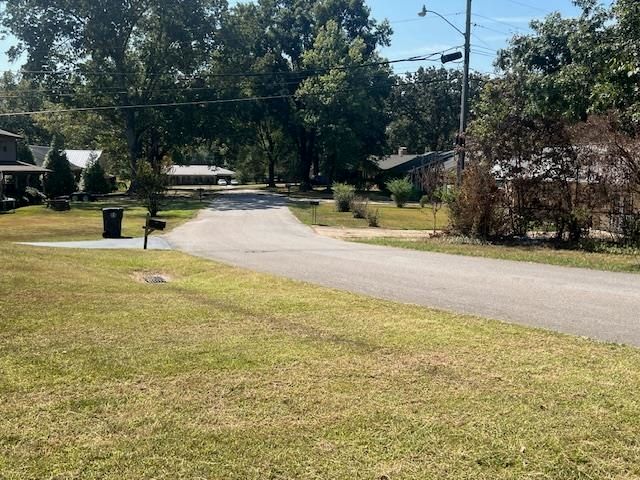 1420 VIRGINIA DR, Bolivar, TN 38008