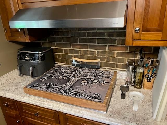 1420 VIRGINIA DR, Bolivar, TN 38008