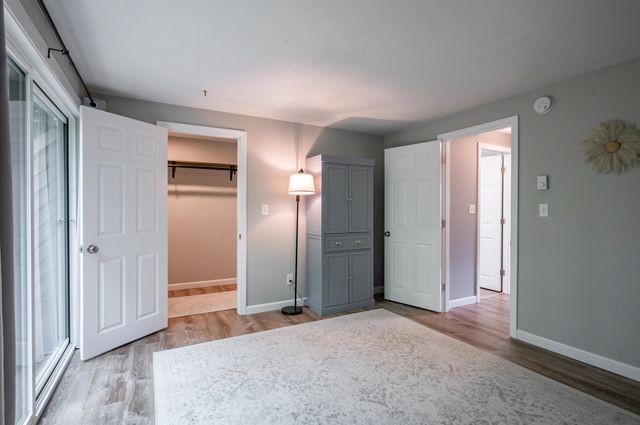 21 Silverton Drive, Nashua, NH 03062
