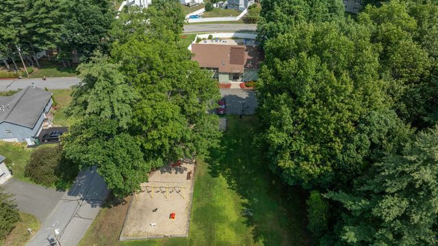21 Silverton Drive, Nashua, NH 03062