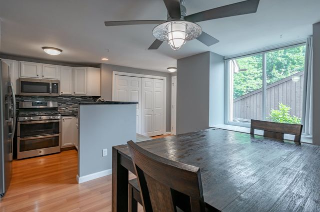 21 Silverton Drive, Nashua, NH 03062