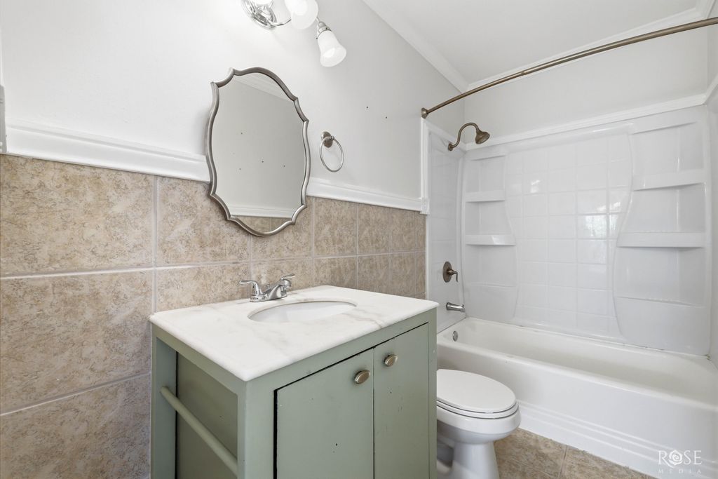 Image 11 of property listing at 1817 Martin Street, San Angelo, TX 76901