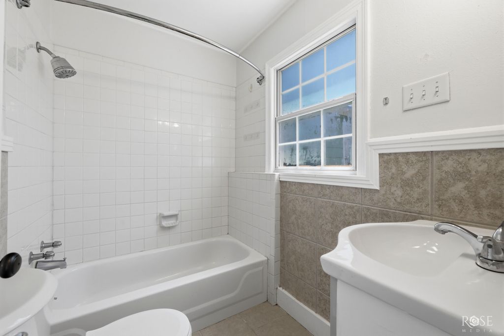 Image 18 of property listing at 1817 Martin Street, San Angelo, TX 76901