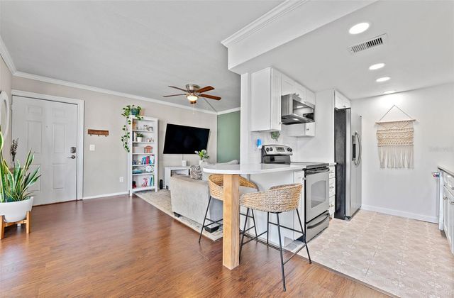 4611 W NORTH B STREET 232, Tampa, FL 33609