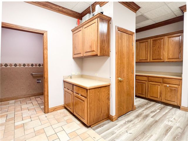 201 S 19th Street P, Rogers, AR 72758