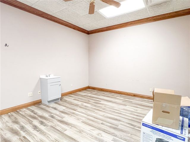 201 S 19th Street P, Rogers, AR 72758