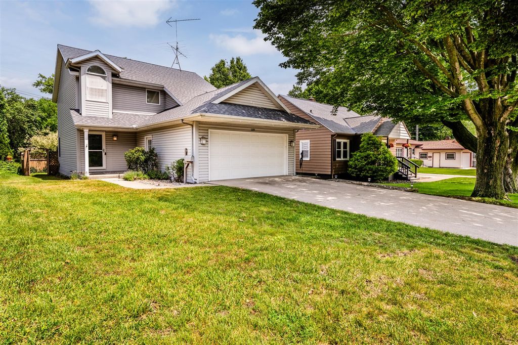 509 Granada Avenue, Saint Joseph, MI 49085