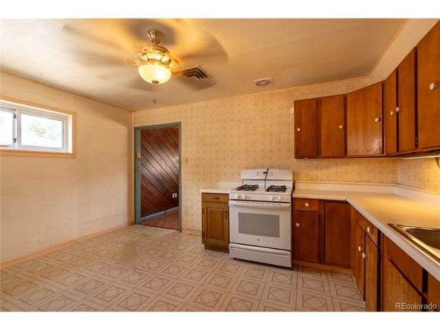 2541 Camellia St, Pueblo, CO 81005