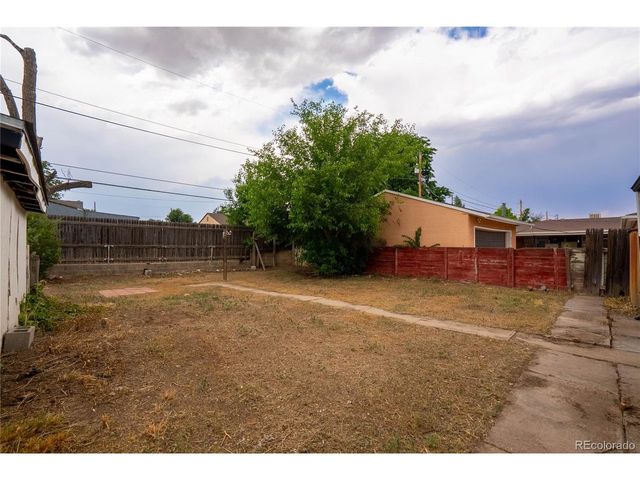 2541 Camellia St, Pueblo, CO 81005