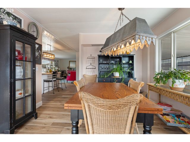 1199 N TERRY St 287, Eugene, OR 97402