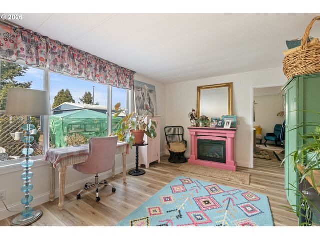 1199 N TERRY St 287, Eugene, OR 97402