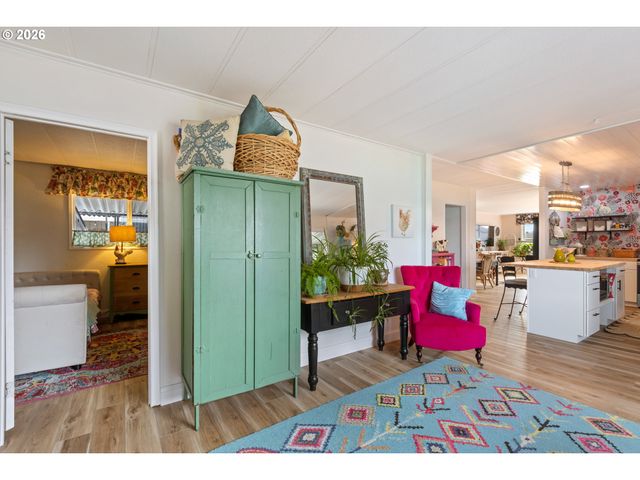 1199 N TERRY St 287, Eugene, OR 97402