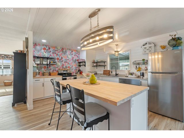 1199 N TERRY St 287, Eugene, OR 97402