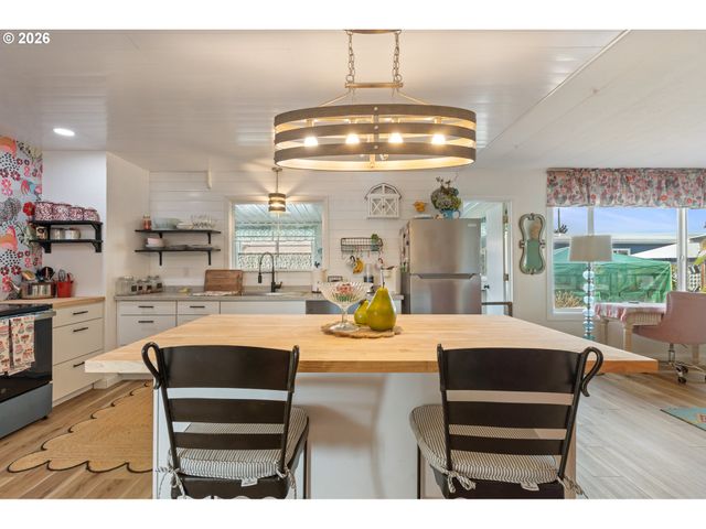 1199 N TERRY St 287, Eugene, OR 97402