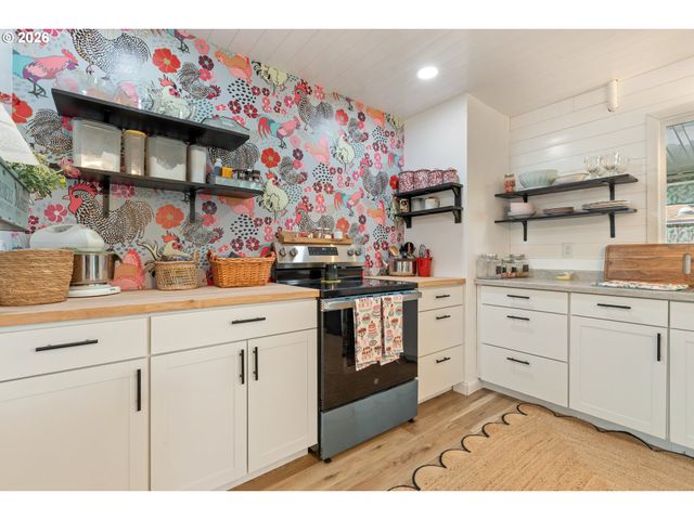 1199 N TERRY St 287, Eugene, OR 97402