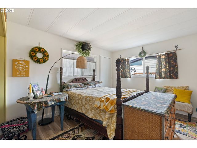 1199 N TERRY St 287, Eugene, OR 97402