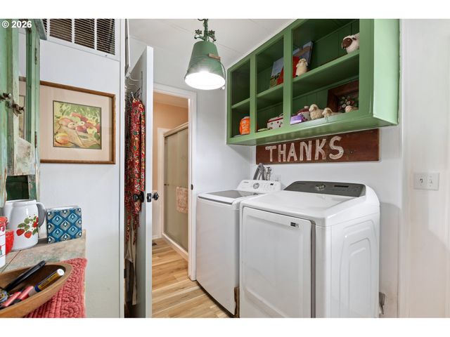 1199 N TERRY St 287, Eugene, OR 97402