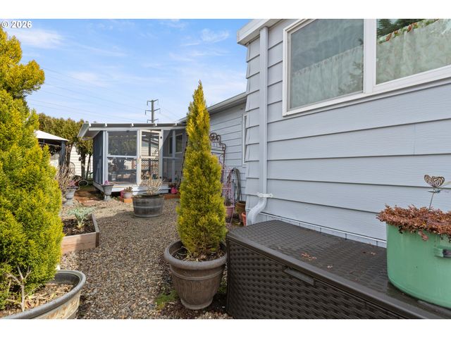 1199 N TERRY St 287, Eugene, OR 97402