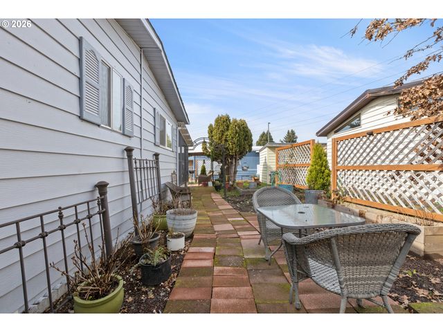 1199 N TERRY St 287, Eugene, OR 97402