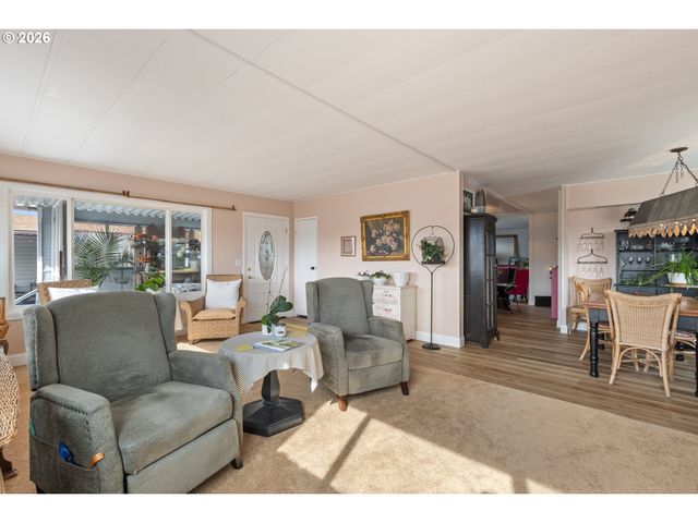 1199 N TERRY St 287, Eugene, OR 97402