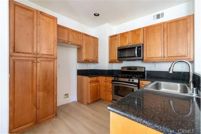 17983 Lost Canyon Rd 117, Canyon Country, CA 91387