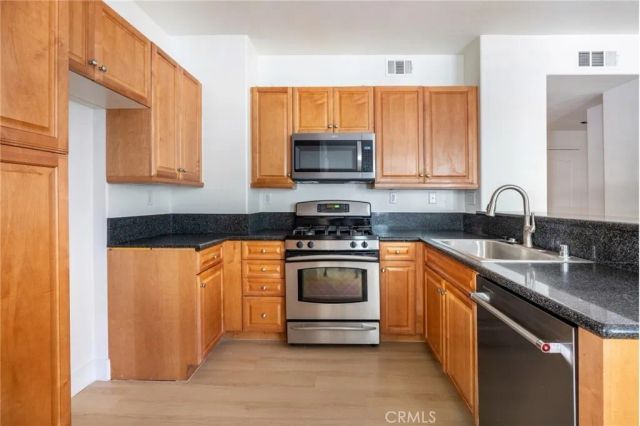17983 Lost Canyon Rd 117, Canyon Country, CA 91387
