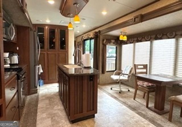 283 Leisure Acres Drive, Cleveland, GA 30528