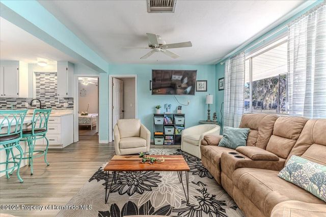 5261 Circle Drive, Weeki Wachee, FL 34607